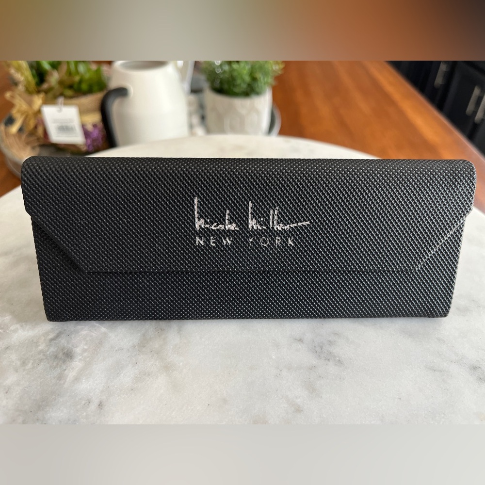 Nicole Miller Semi Hard Sunglasses Case‎ Black Green Tri Fold